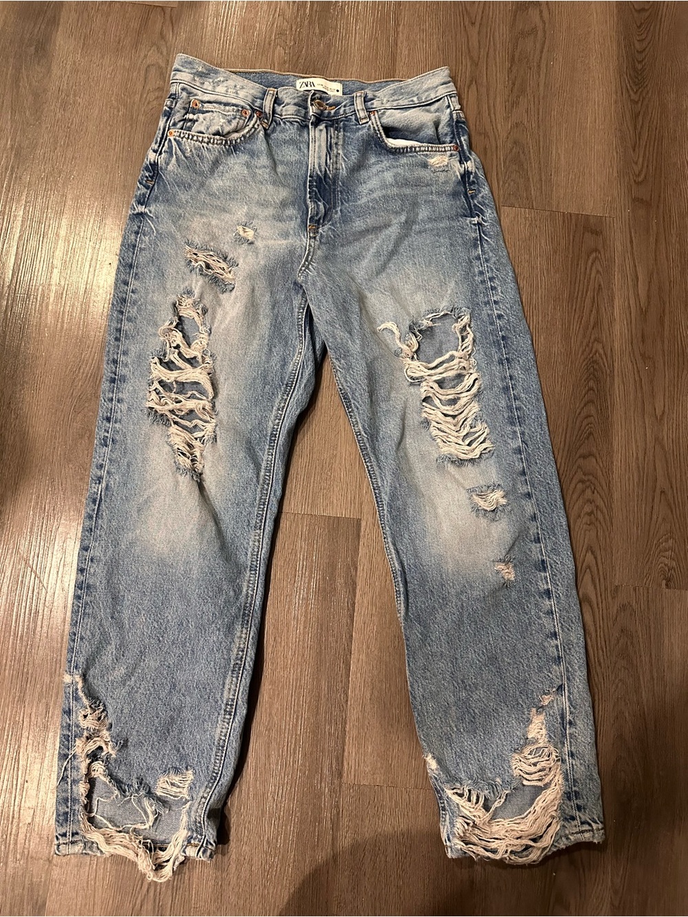 Zara Light Blue Distressed high rise jeans